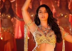 Oomph Queen Nora Fatehi sizzles in Satyameva Jayate 2's Kusu Kusu