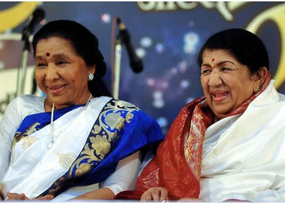 Asha Bhosle remembers Lata Didi