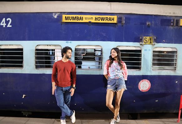 Ritvik Sahore and Gayatrii Bhhardwaj share their experience about working on Amazon miniTV’s Ishq Express