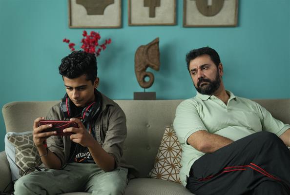  Actors Gireesh Sahdev and Naman Jain play the role of father and son in 'Sarhad Ke Baad Bhi', the fourth film of Dice Media's army anthology "Bravehearts"