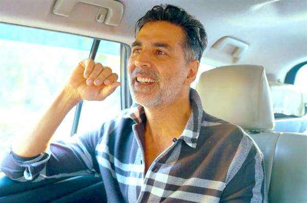 I’m a fan of my father!’ : says Akshay Kumar as he gives us a sneak peek into the person that he is off-screen!