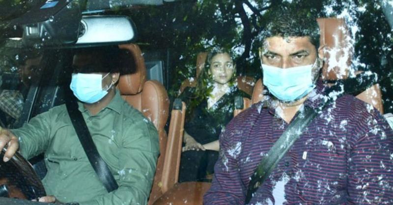 Alia Bhatt gets discharged spotted leaving with husband Ranbir Kapoor