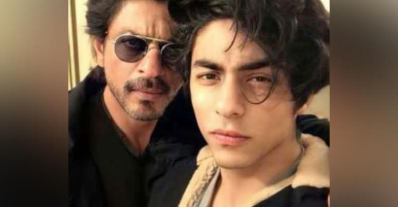 Shah Rukh Khan's savage reply to his son Aryan Khan as he confirms his Bollywood debut