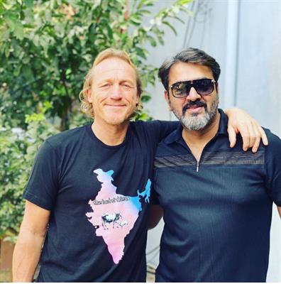 Aryeman Ramsay shakes hands with Game OF Thrones Actor, Jerome Flynn