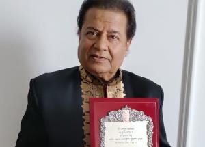 Bhajan Samrat Anup Jalota receives Sangeet Natak Akademi Award