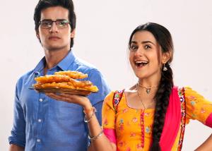 Mithai Co-Stars Debattama Saha and Aashish Bharadwaj might not just be a reel couple