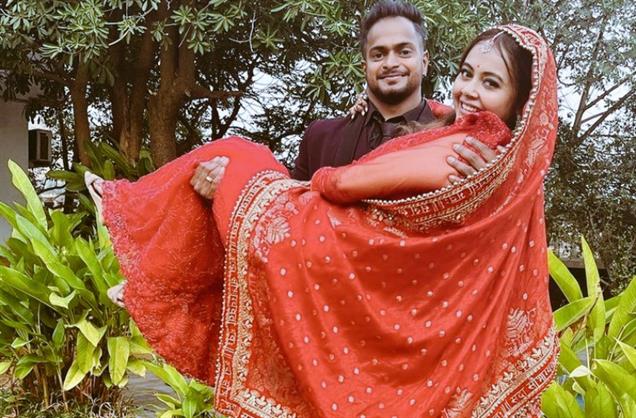 Devoleena Bhattacharjee shares wedding pictures with Shahnawaz Sheikh