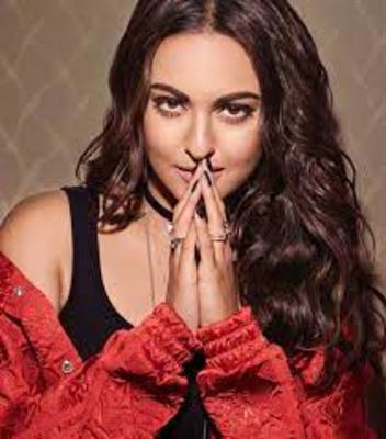 Sonakshi Sinha rubbishes reports of non bailable warrant issued against her 