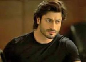 Vidyut Jammwal’s shocking behavior towards journalists