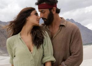 Fitoor Song Lyrics from Shamshera starring Ranbir Kapoor and Vaani Kapoor