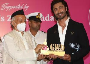 Vidyut Jammwal and Faruk Kabir felicitated at Global Wellness Awards