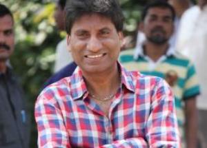 Raju Srivastava Health Update: Raju Srivastava put on Ventilator again
