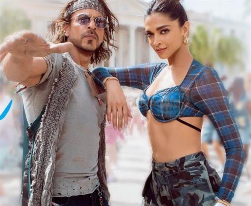 Jhoome Jo Pathaan Song Lyrics from Pathaan starring Shah Rukh Khan and Deepika Padukone