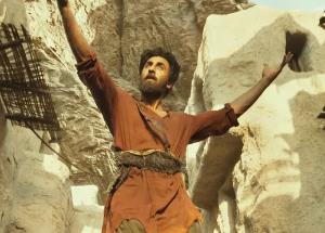 Shamshera: Watch Ranbir Kapoor in joyous mood in Ji Huzoor song