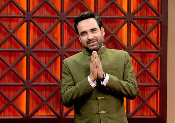 Pankaj Tripathi takes to the katghara on Amazon miniTV’s comedy show, Case Toh Banta Hai