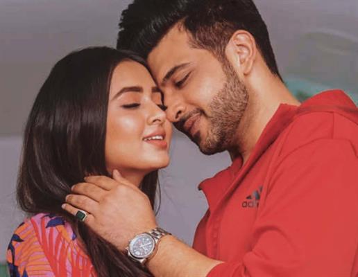 Karan Kundrra and Tejasswi Prakash’s romantic pictures will make you fall in love