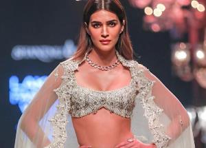 Kriti Sanon asks fans to be kind to themselves on this World Mental Health Day!