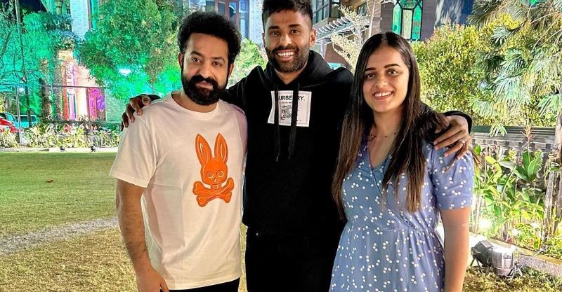 Man of masses NTR Jr meets members of the Indian Cricket team for an intimate dinner and wished them good luck for the upcoming ODI series 