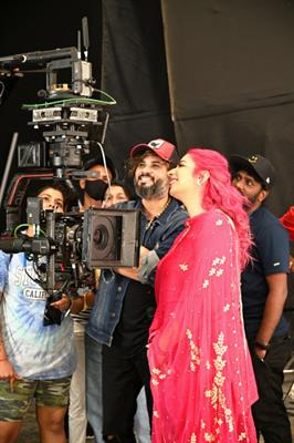Mood Sarkar Da : Mehul Gadani has come out with yet another winner 
