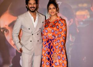 Mrunal Thakur and Dulquer Salmaan express gratitude on the success of Sita Ramam