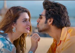 Munda Sona Hoon Main Song Lyrics from Shehzada starring Kartik Aaryan and Kriti Sanon