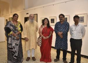 Najma Akhter's 11th solo show,  Lyrical Abstraction: Bangladesh At The Core well-received at The Jehangir Art Gallery, Mumbai