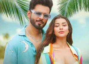 Naughty Balam Song Lyrics starring Rahul Vaidya and Nyrraa M Banerji 