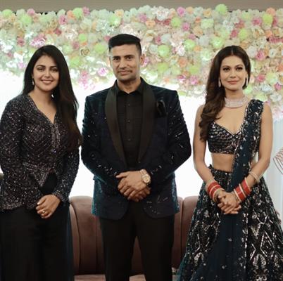 After Agra and Delhi, Sangram Singh and Payal Rohatgi hosted a grand reception at Ahmedabad