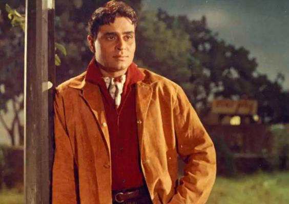 Happy Birthday Rajendra Kumar : 8 most romantic songs of the jubilee star