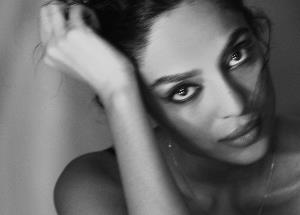 Sobhita Dhulipala showcases her hotness in a monochrome picture