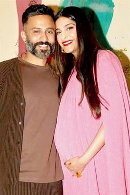 Sonam Kapoor's parents to host a grand baby shower in Mumbai?