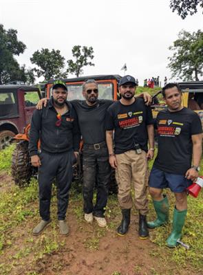 Suniel Shetty made a grand start to the third season of the adventure game Mud Skull