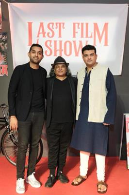 Last Film Show receives Standing Ovation from Bollywood celebrities at Mumbai premiere