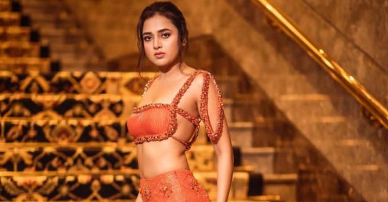 Tejasswi Prakash flaunting her hotness in orange dress