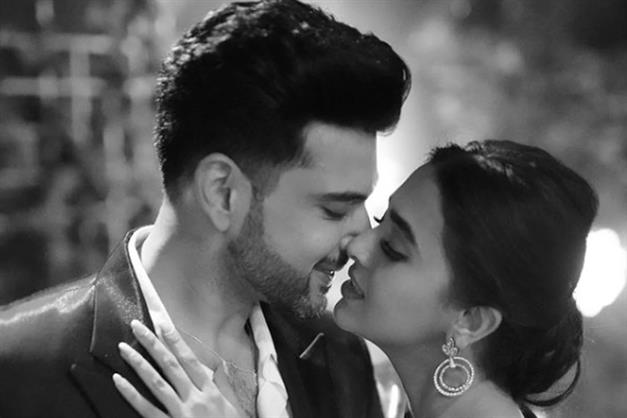 Is Tejasswi Prakash still in love with Karan Kundra? Find out?