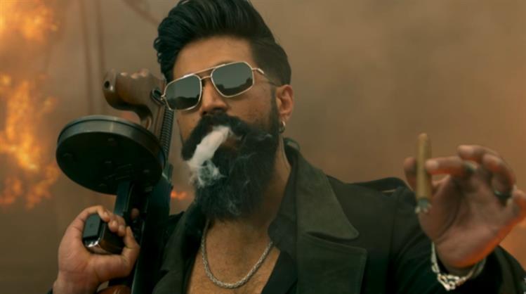 ‘Daddy’s Home!’ Yash Roars In & as Raya in a Bold Toxic Birthday Reveal