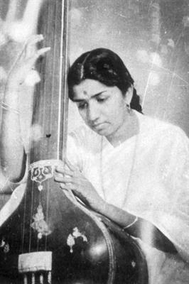 Lata Didi: Woh Devi/Tulsi Sangeet Ke Angan Ki