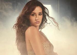 Disha Patani looks breathtaking in her latest glamorous pictures 