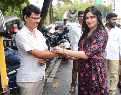 Actress Adah Sharma celebrates Raksha Bandhan with auto drivers