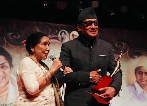 Asha Bhosle lents her voice for symphony of Jackie's film "Life Is Good"