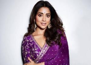 Shriya Saran speaks about being associated with Anand Pandit’s Underworld Ka Kabzaa