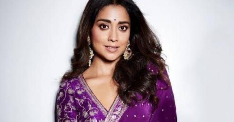 Shriya Saran speaks about being associated with Anand Pandit’s Underworld Ka Kabzaa