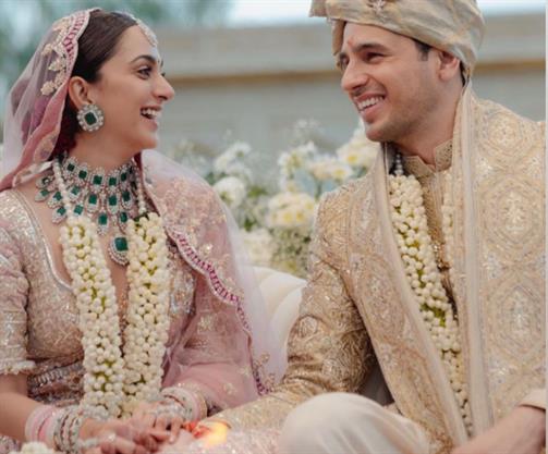 The wedding of Angad and Seerat from StarPlus's 'Teri Meri Dooriyaan’ is profoundly inspired by Sidharth Malhotra and Kiara Advani's wedding ?