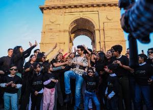 Kartik Aaryan launches Shehzada title track in style at iconic India Gate