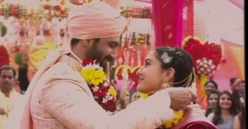 Zara Hatke Zara Bachke Trailer : watch Vicky Kaushal & Sara Ali Khan’s romance with a twist 