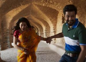 Zara Hatke Zara Bachke Trailer : watch Vicky Kaushal & Sara Ali Khan’s romance with a twist 