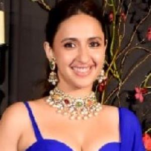 Akansha Ranjan Kapoor poster