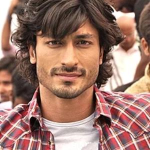 Vidyut Jammwal poster